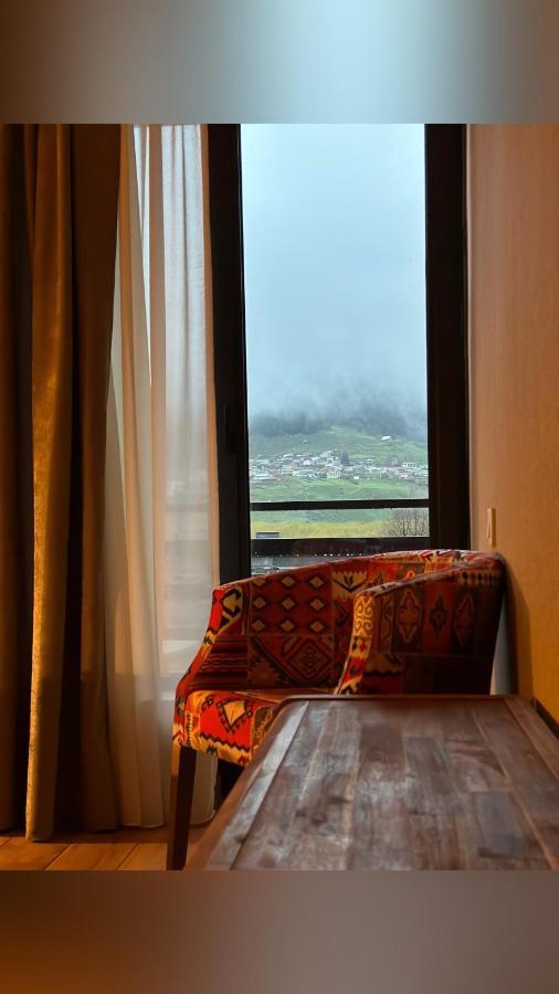 Old District Hotel Kazbegi Exterior photo