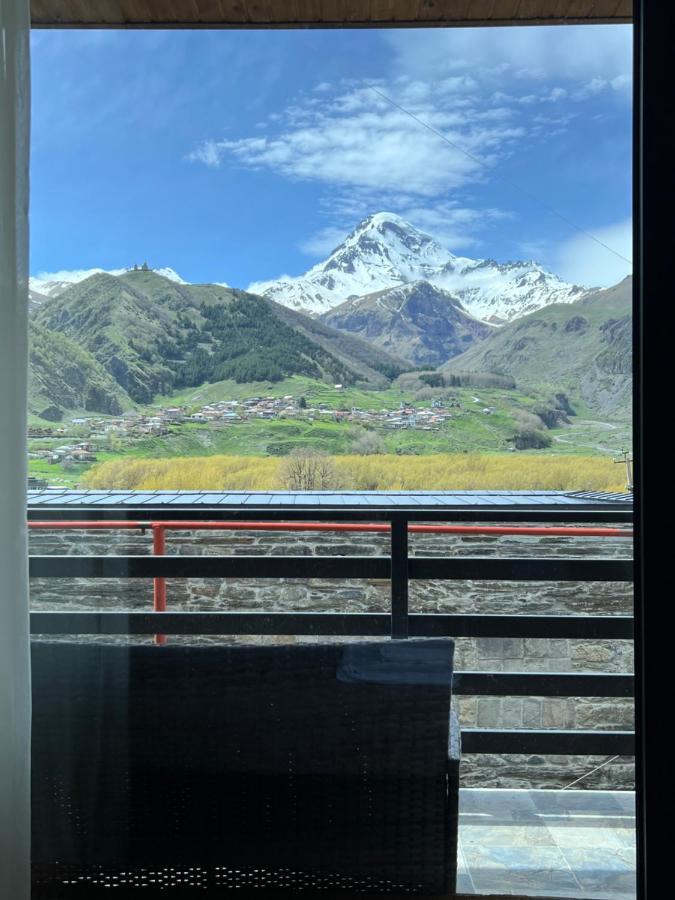 Old District Hotel Kazbegi Exterior photo
